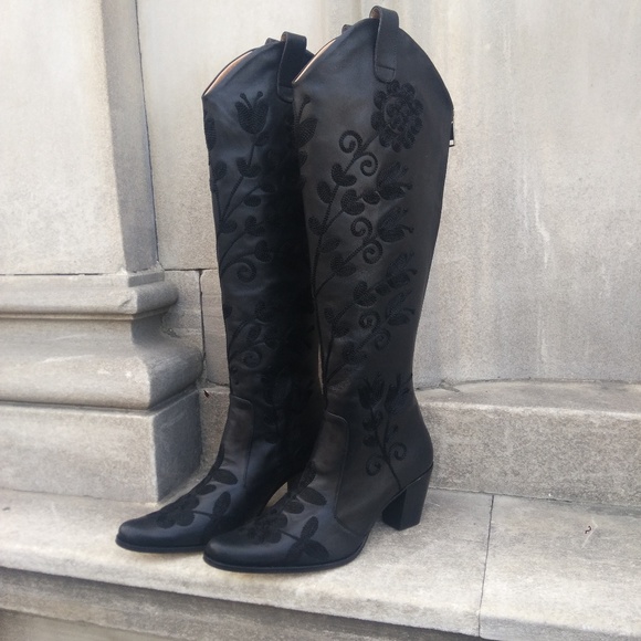 handmade Shoes - Black Embroidered Western Cowboy Boots, Custom Mad